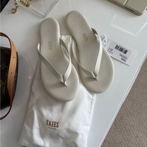 TKEES Women's Cream Sandals